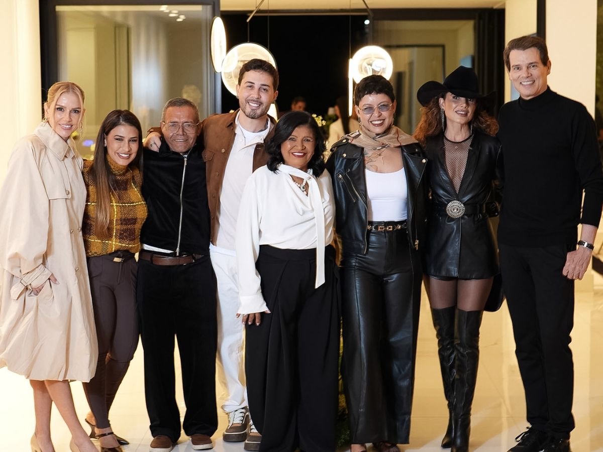 Carlinhos Maia promove festa luxuosa e reúne famosos para celebrar aniversário da mãe