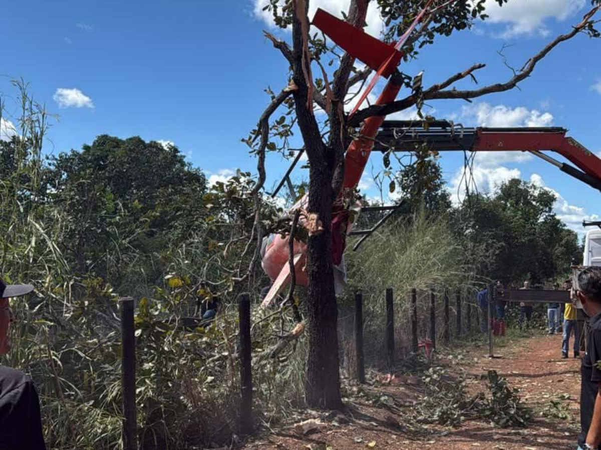 Pai de Henrique e Juliano pilota helicóptero em pouso forçado no Tocantins