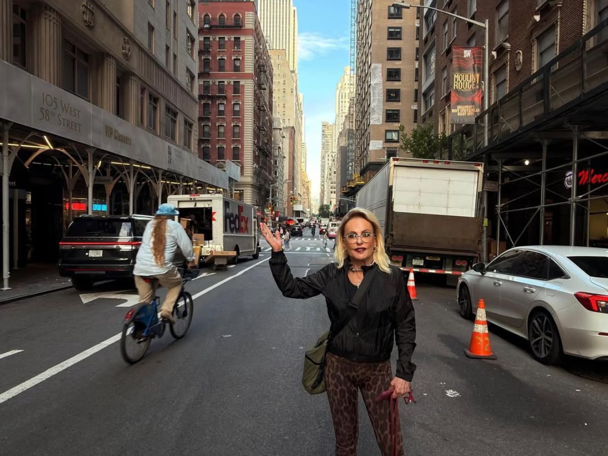 Ana Maria Braga curte dias de descanso em Nova York e mata saudade dos fãs com novas fotos