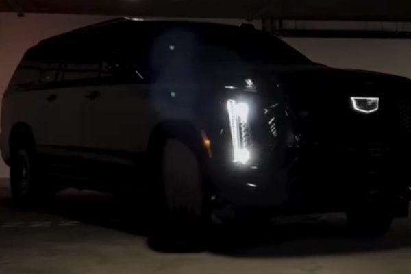 Coluna Super Carros com Wilker Manoel Soares: Cadillac Escalade 2026 eleva o padrão dos SUVs de luxo com tecnologia e imponência