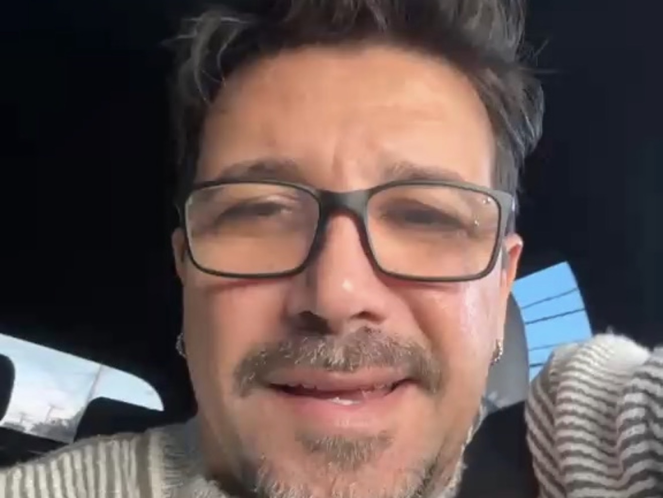 Vestindo Roupa Nova recebe reconhecimento de Fábio Nestares e emociona fãs após nove anos de homenagem à banda