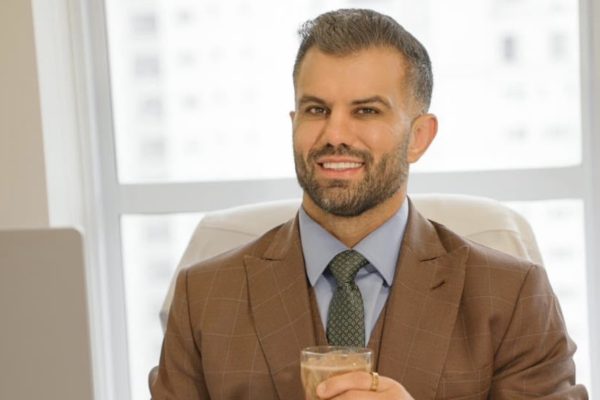 Dr. Keylon Lucarelli: da medicina à referência em nutrologia e saúdeintegrativa