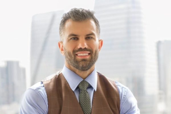 Como Dr. Keylon Lucarelli construiu uma carreira de excelência na medicina