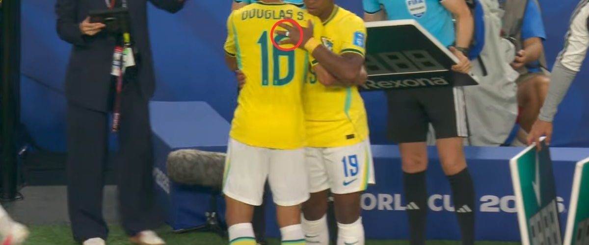 Detalhe no dedo de Endrick durante jogo do Brasil vira assunto e levanta especulações