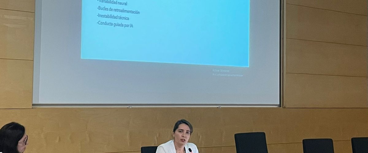 Pesquisadora da Universidade de Barcelona estuda os impactos das neurotecnologias sobre a autonomia humana
