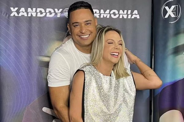 Carla Perez pede ajuda para localizar figurinos de Xanddy esquecidos após viagem por aplicativo