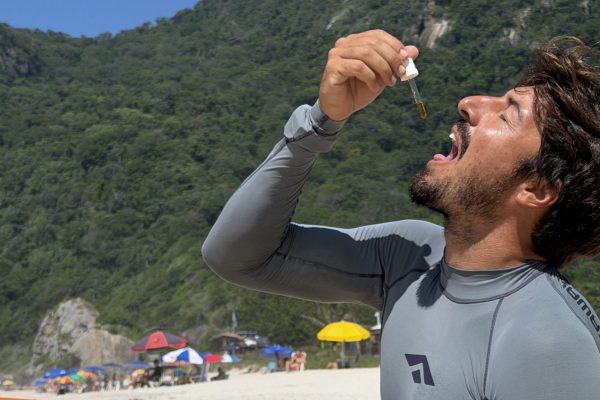 Yosen reforça posicionamento em saúde e bem-estar durante etapa brasileira da World Surf League