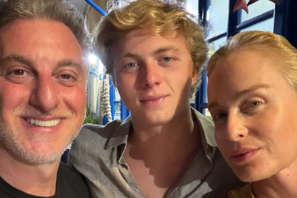 Luciano Huck e Angélica comemoram aprovação de Benício para a faculdade