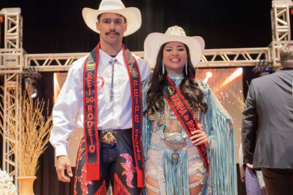 Lucius Petroni e Isadora Trindade são eleitos Rei e Rainha do Rodeio FEIFE 2026 em noite de emoção em Porto Ferreira