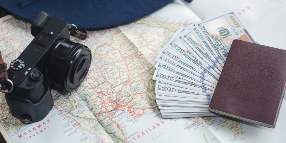 Dólar acima de R$ 5,10 reforça importância do planejamento financeiro para as férias no exterior
