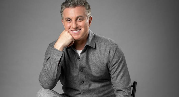 Luciano Huck reage à eliminação do Brasil e pede serenidade após derrota na Copa