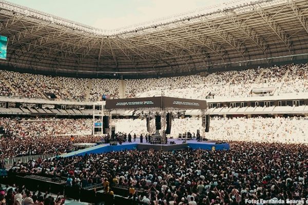 Aguiar MultiMusic presença no Palco 360 do Ore Comigo maior festival gospel privado do país