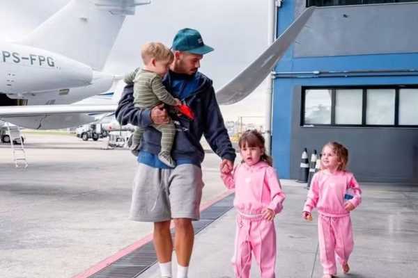 Zé Felipe revela semelhanças com os filhos e fala sobre personalidade das crianças