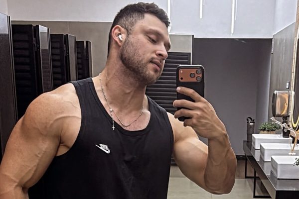 Personal trainer Danilo Cruz Carneiro dá dicas para quem quer evoluir na academia com acompanhamento presencial e on-line