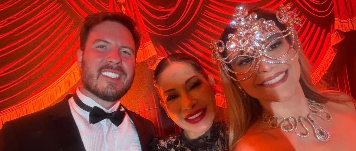 Simone Almeida Martins, empresária e presidente da Milagro Agro Brasil, marca presença em baile de máscaras de Maíra Cardi e Thiago Nigro