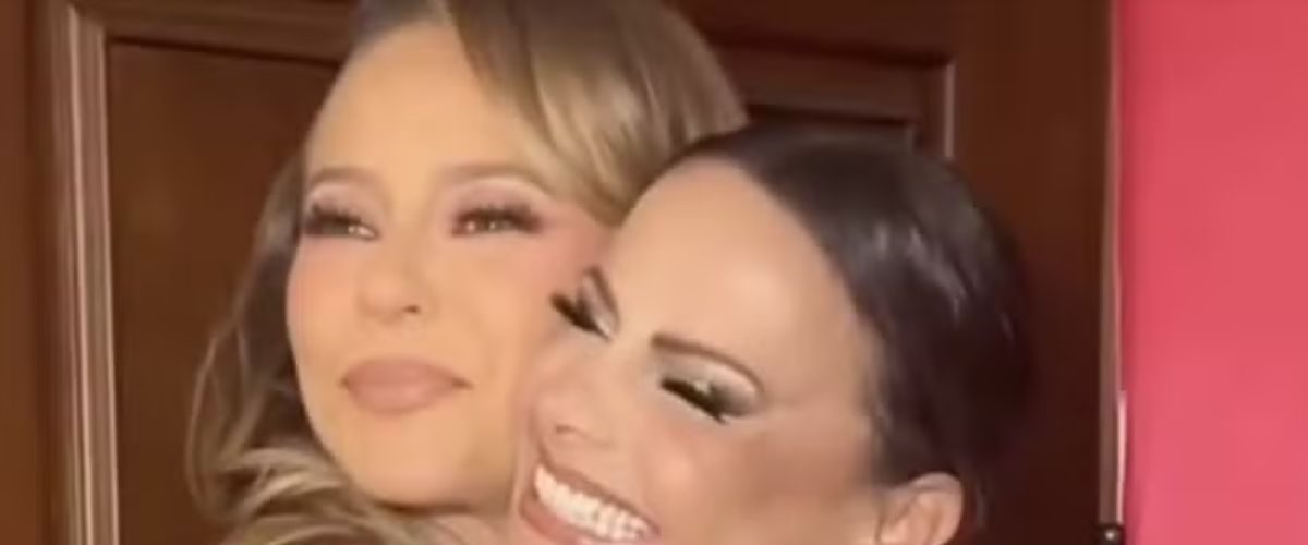 Paolla Oliveira recebe carinho de rainhas de bateria após anúncio na Imperatriz Leopoldinense