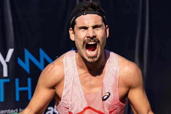 Nicolas Prattes revive desafio em Sydney e comemora um ano de recorde brasileiro