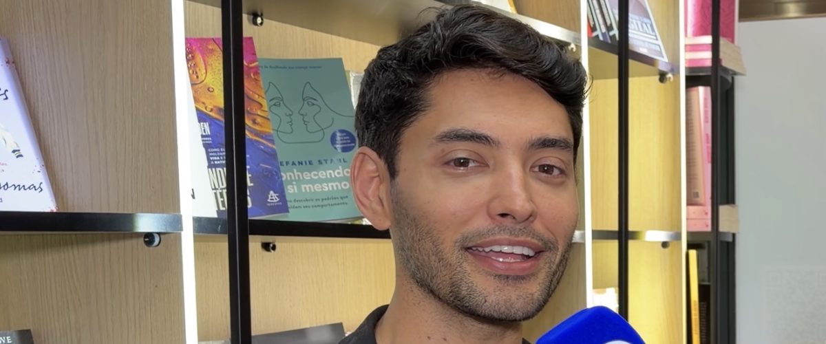 Mister Brasil Willian Herculano prestigia lançamento de livro de Natacha Horana e revela novos projetos