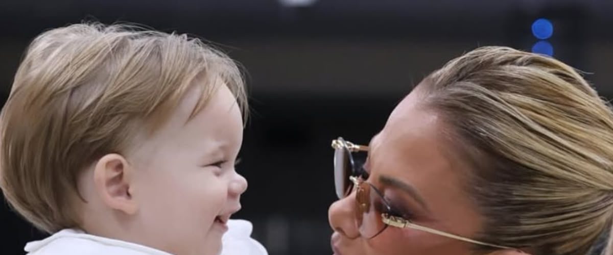 Poliana Rocha se declara para José Leonardo no aniversário de 2 anos do neto