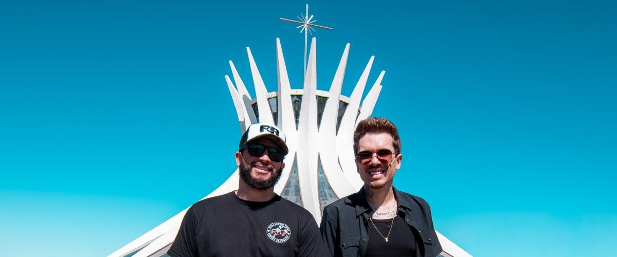 Felipe & Rodrigo celebram casa cheia em Brasília durante gravação de novo projeto