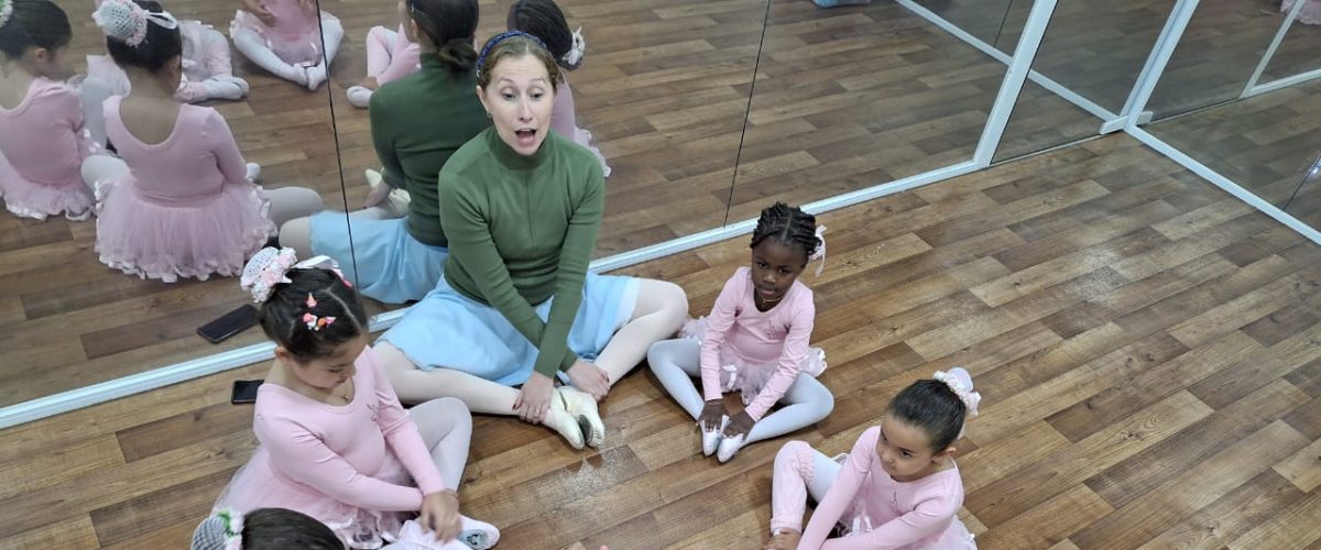 Disciplina, afeto e técnica: o novo olhar sobre a formação de crianças na dança