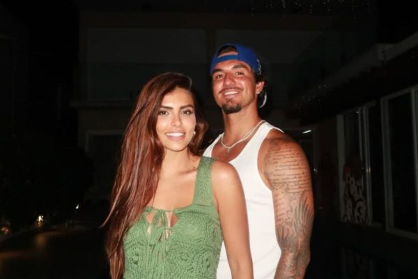 Isabella Arantes entrega mania de Gabriel Medina e brinca com hábitos do marido