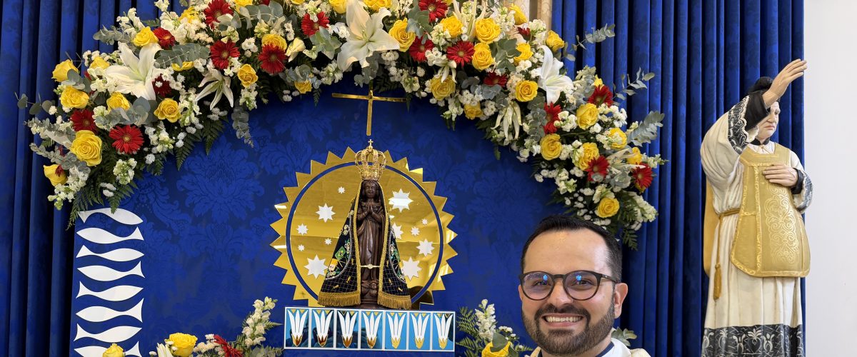 Padre Diego Fernando, em entrevista ao Tô Na Fama, emociona fiéis com mensagem de fé, restauração e amor a Nossa Senhora Aparecida