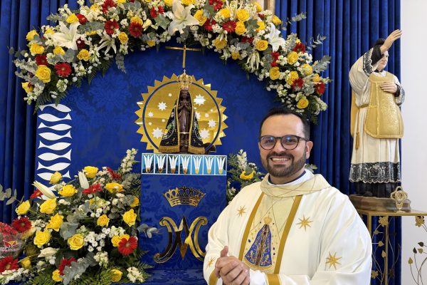 Padre Diego Fernando, em entrevista ao Tô Na Fama, emociona fiéis com mensagem de fé, restauração e amor a Nossa Senhora Aparecida