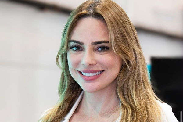 Motorista pede R$ 60 mil de Rachel Sheherazade após discussão durante corrida