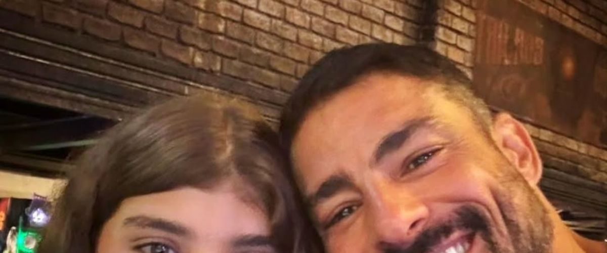 Cauã Reymond revela como aborda a sexualidade com a filha Sofia: “Sempre deixei aberto”