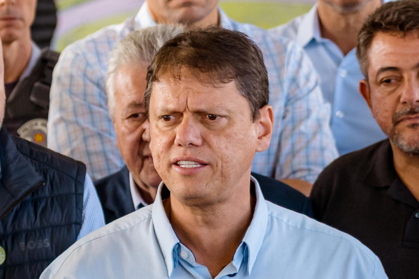 Tarcísio evita antecipar resultado e destaca otimismo antes da apuração em SP
