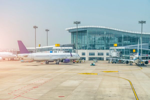 Agosto bate recorde histórico de viagens no Brasil e Coris registra forte alta nas apólices comercializadas